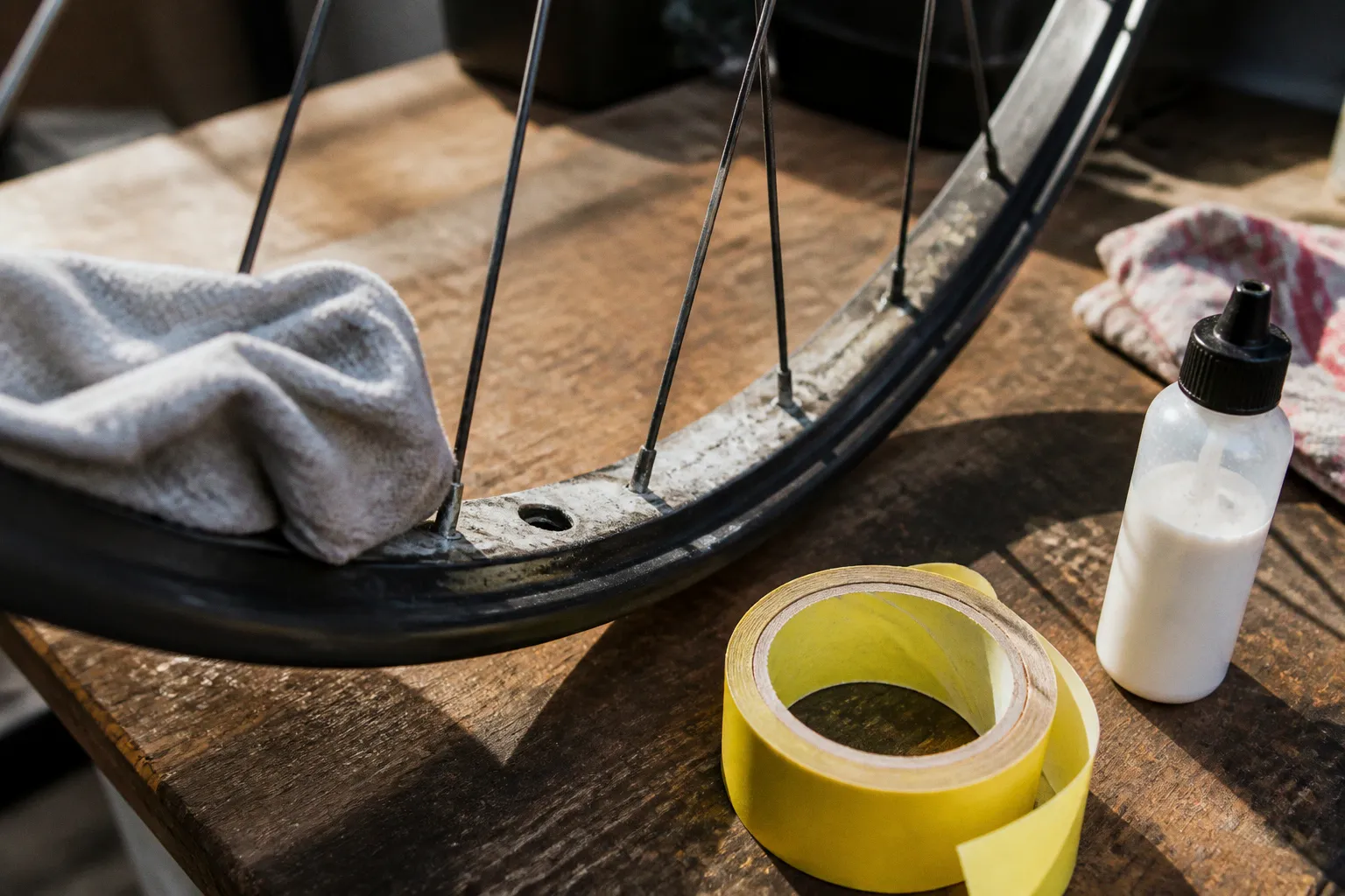 Conversion tubeless VTT : le protocole étape par étape